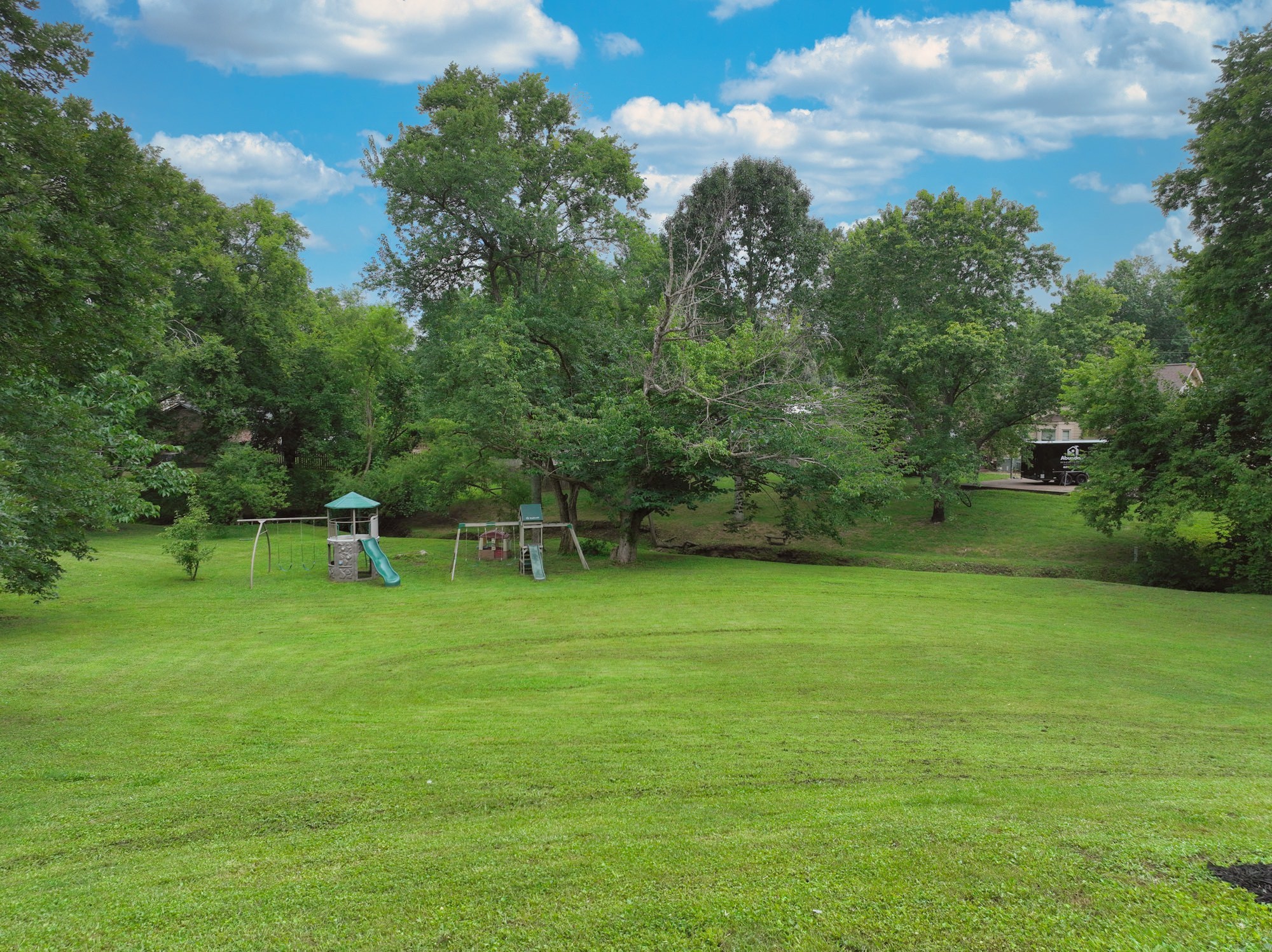 1421 Forest Side Ct