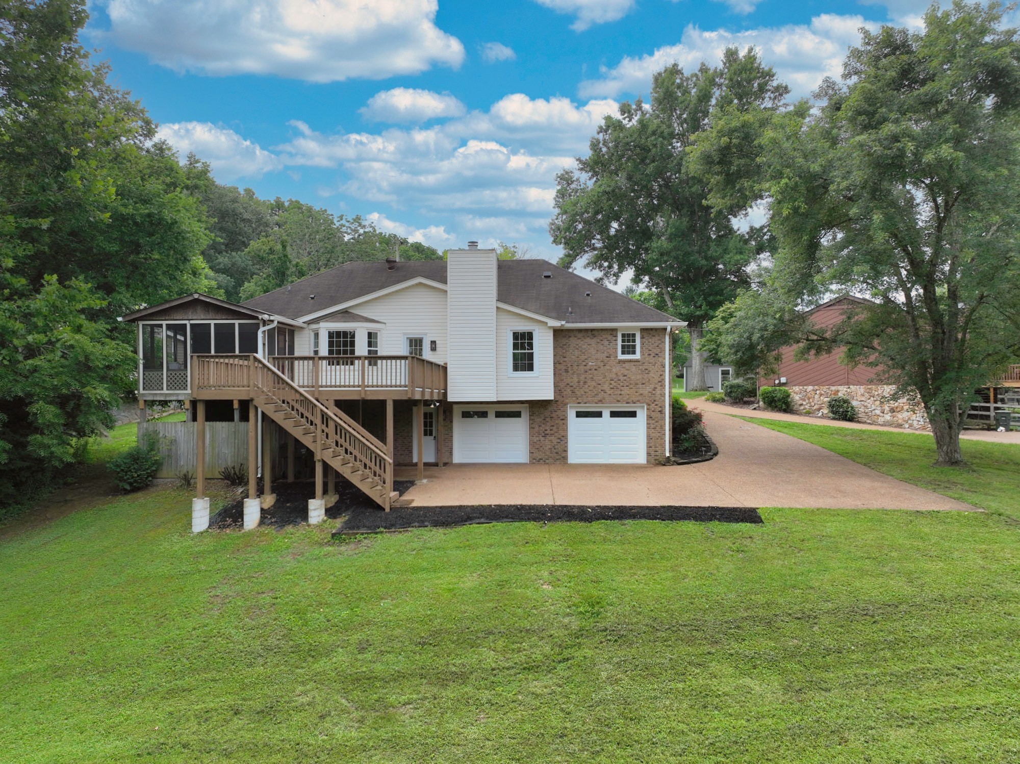 1421 Forest Side Ct