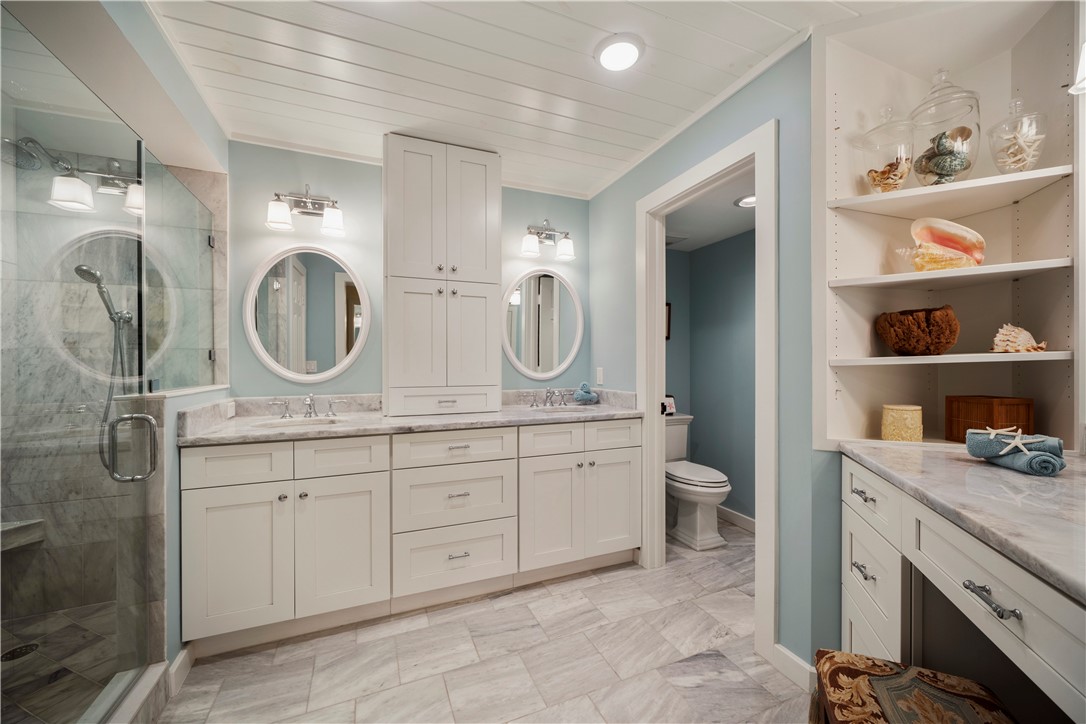 8880 N Sea Oaks Way 203