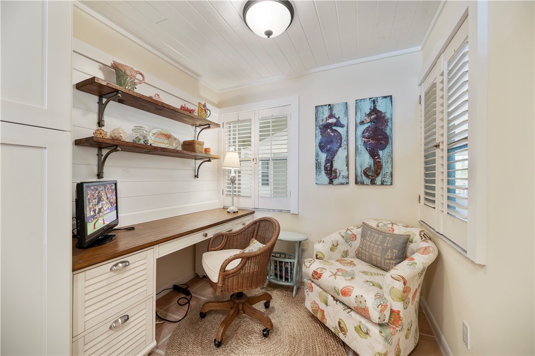 8880 N Sea Oaks Way 203