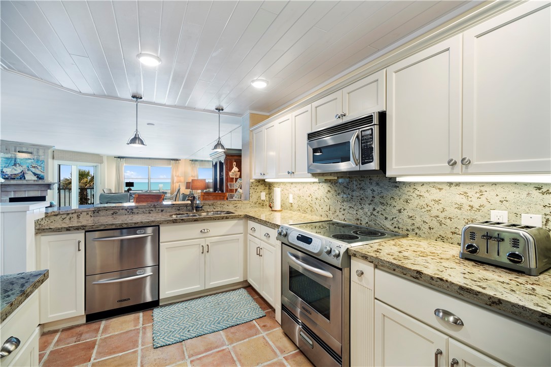 8880 N Sea Oaks Way 203