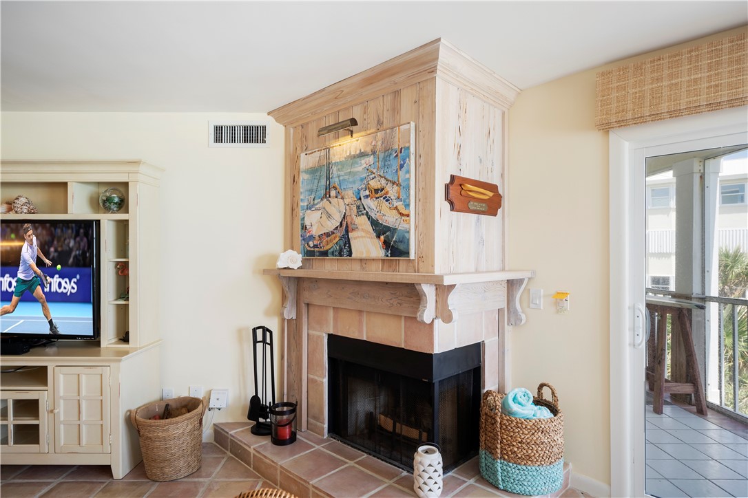 8880 N Sea Oaks Way 203