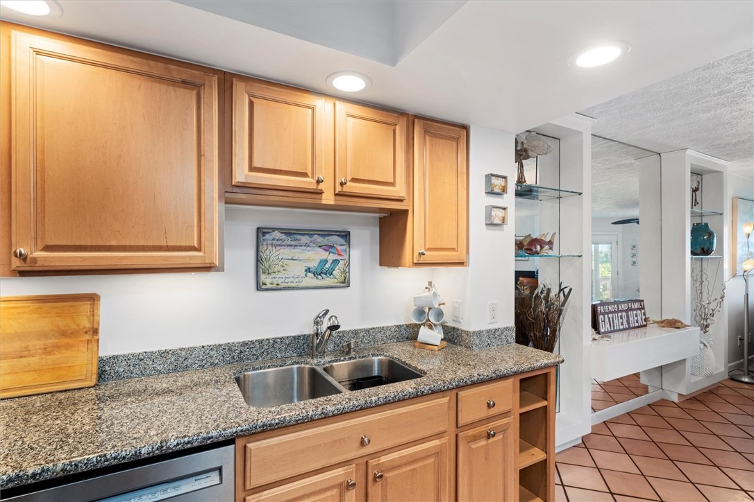 8880 N. Sea Oaks Way 105