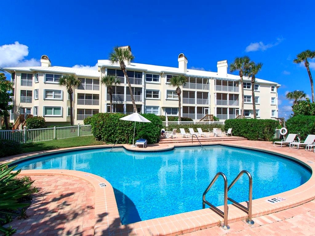 8880 N. Sea Oaks Way 105
