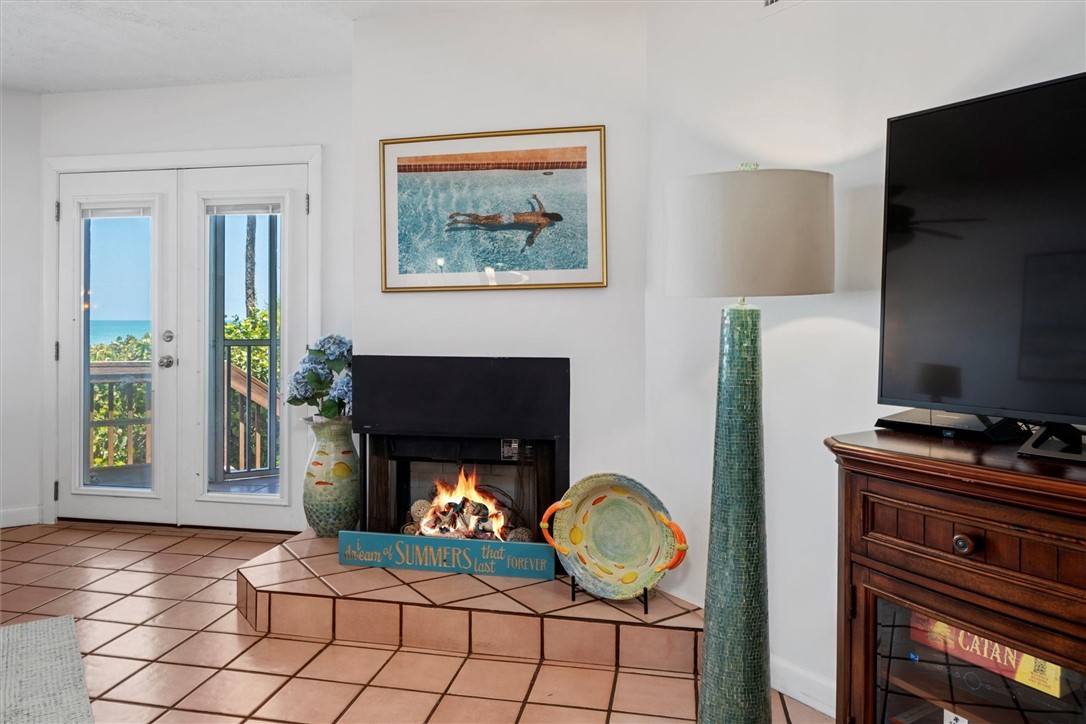 8880 N. Sea Oaks Way 105