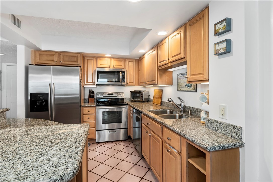 8880 N. Sea Oaks Way 105