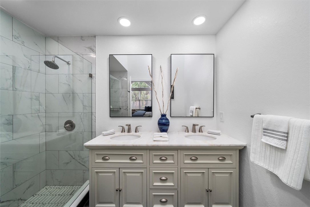 1306 Coral Park Lane 103