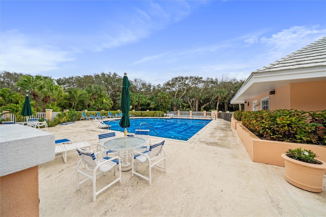 1306 Coral Park Lane 103