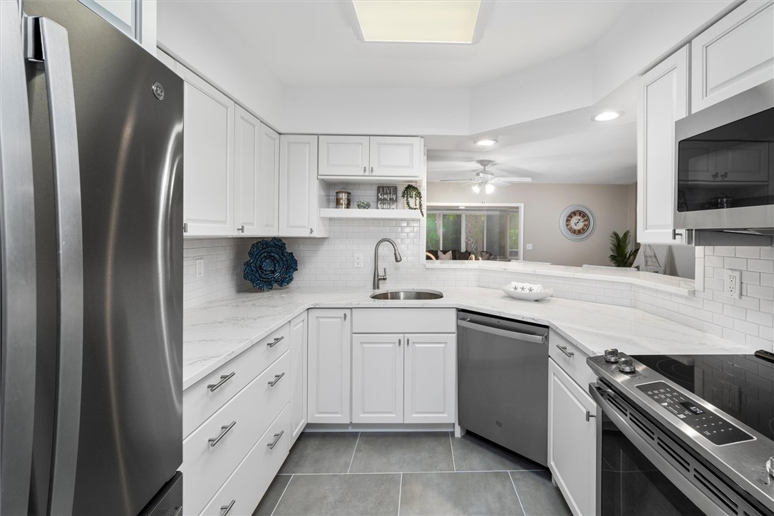 1306 Coral Park Lane 103
