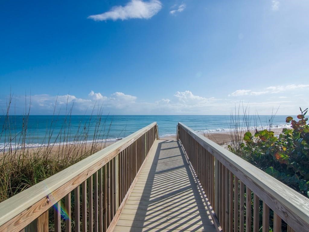 1306 Coral Park Lane 103