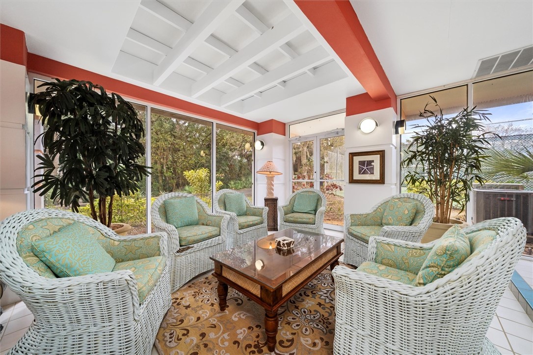 1306 Coral Park Lane 103
