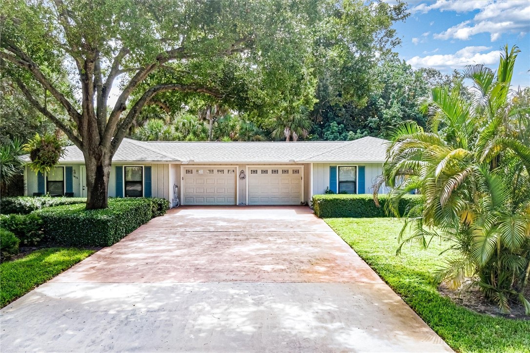 9430+9436 Sea Grape Drive