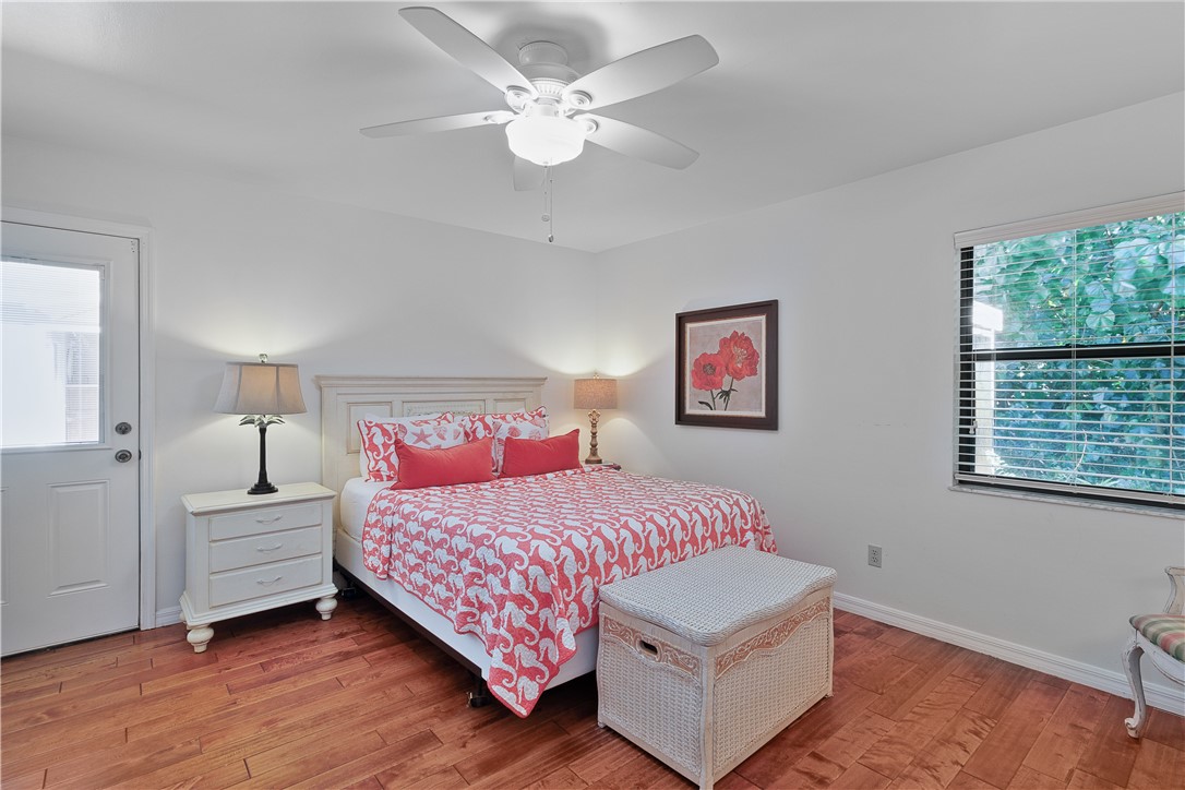 9430+9436 Sea Grape Drive