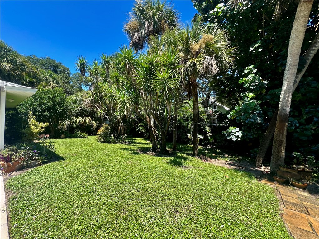 9430+9436 Sea Grape Drive