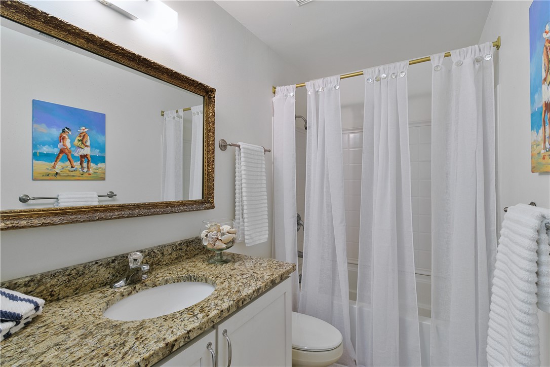 9430+9436 Sea Grape Drive