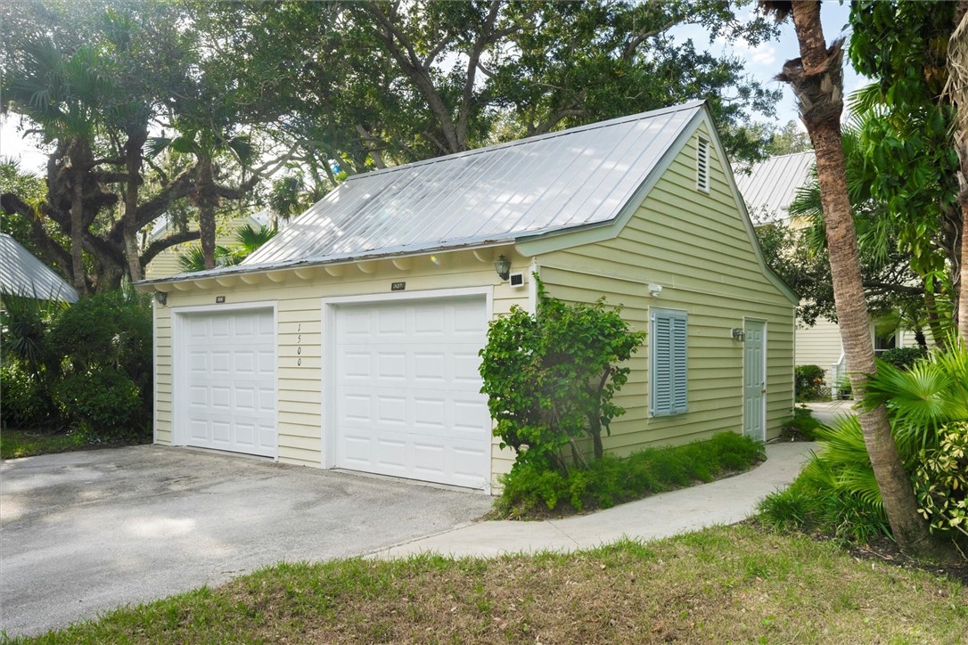 1500 Fern Court 308