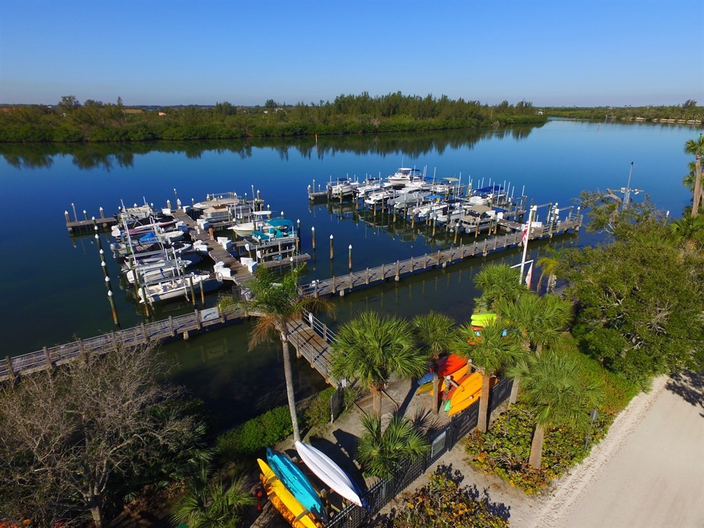 8880 N Sea Oaks Way 306