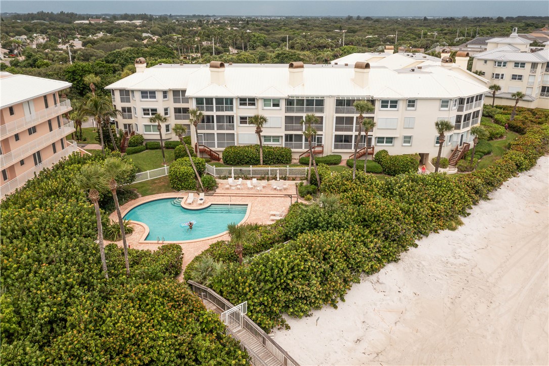8880 N Sea Oaks Way 306