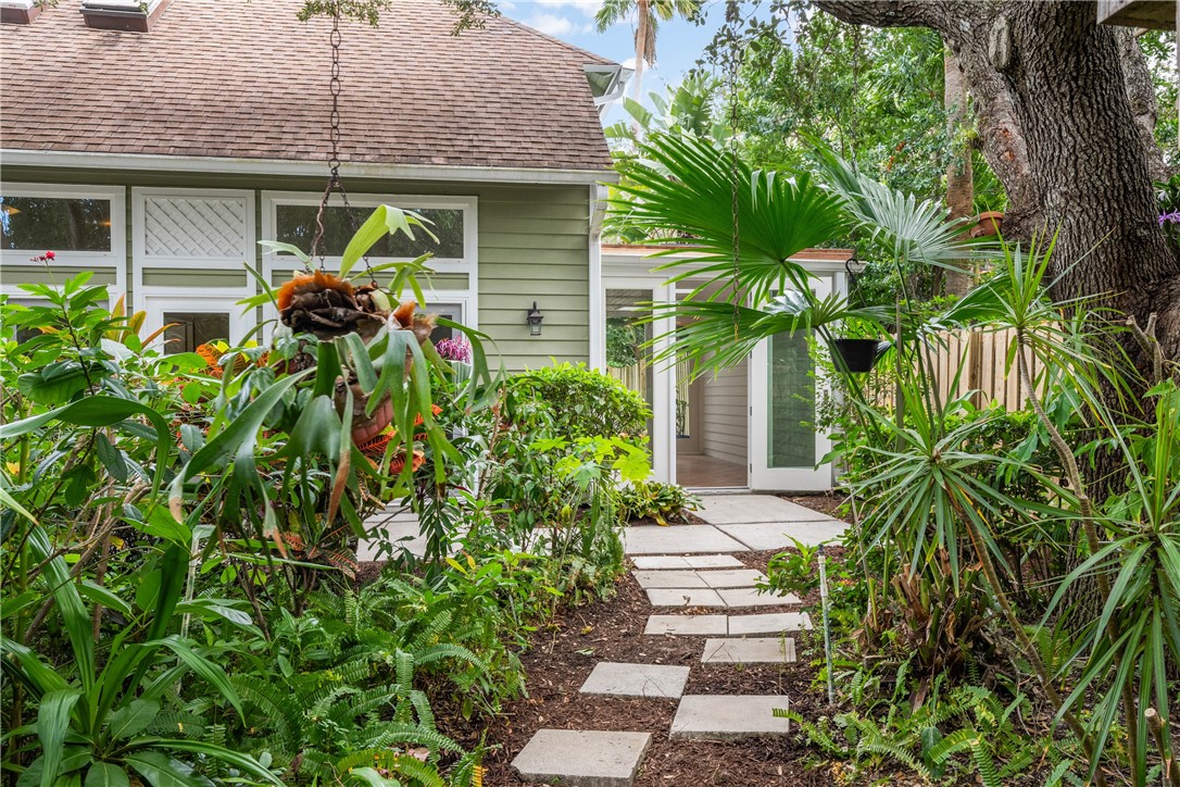 1539 Sabal Court