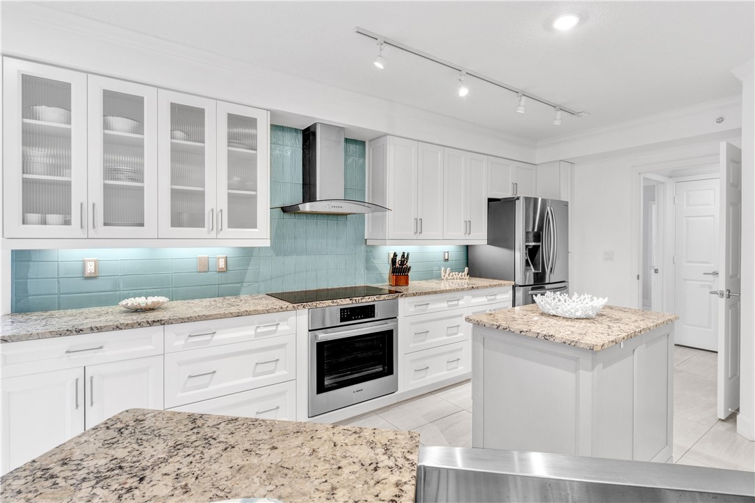8795 W Orchid Island Circle 302