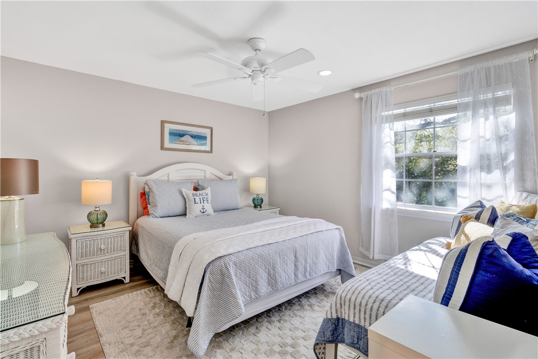 1275 Winding Oaks Circle E 706