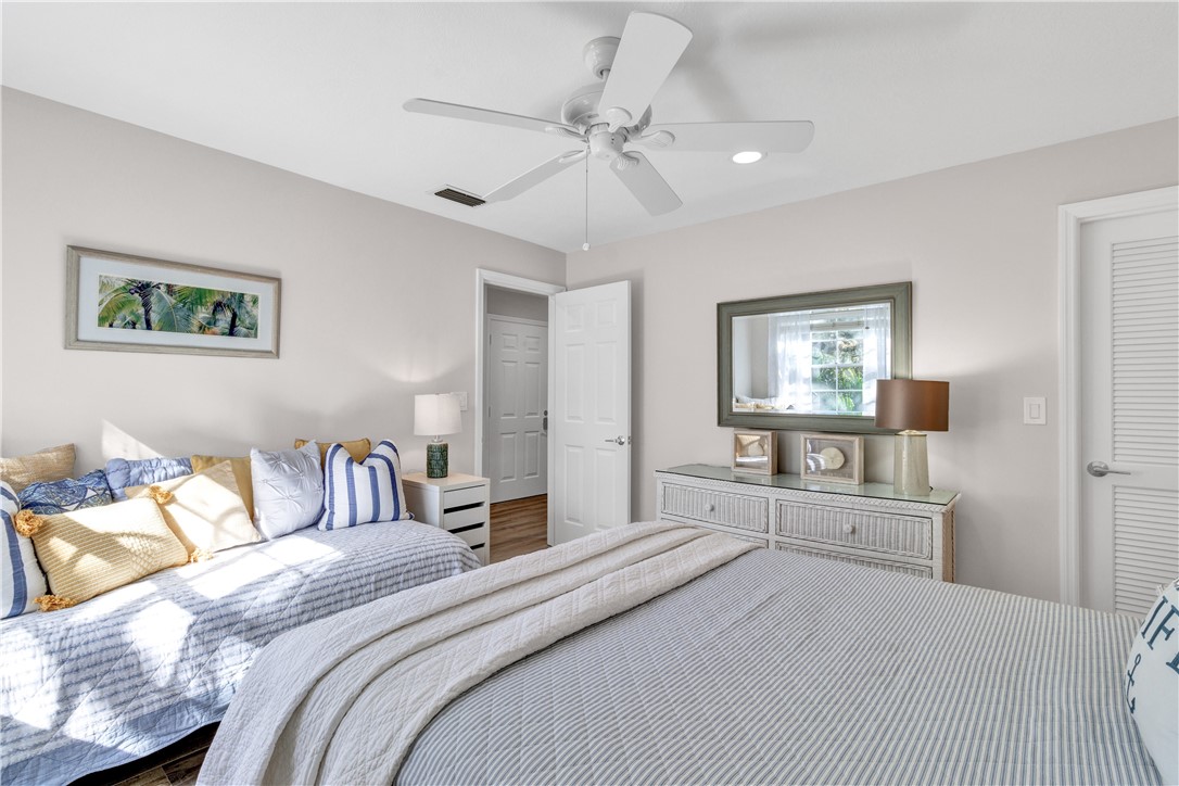 1275 Winding Oaks Circle E 706