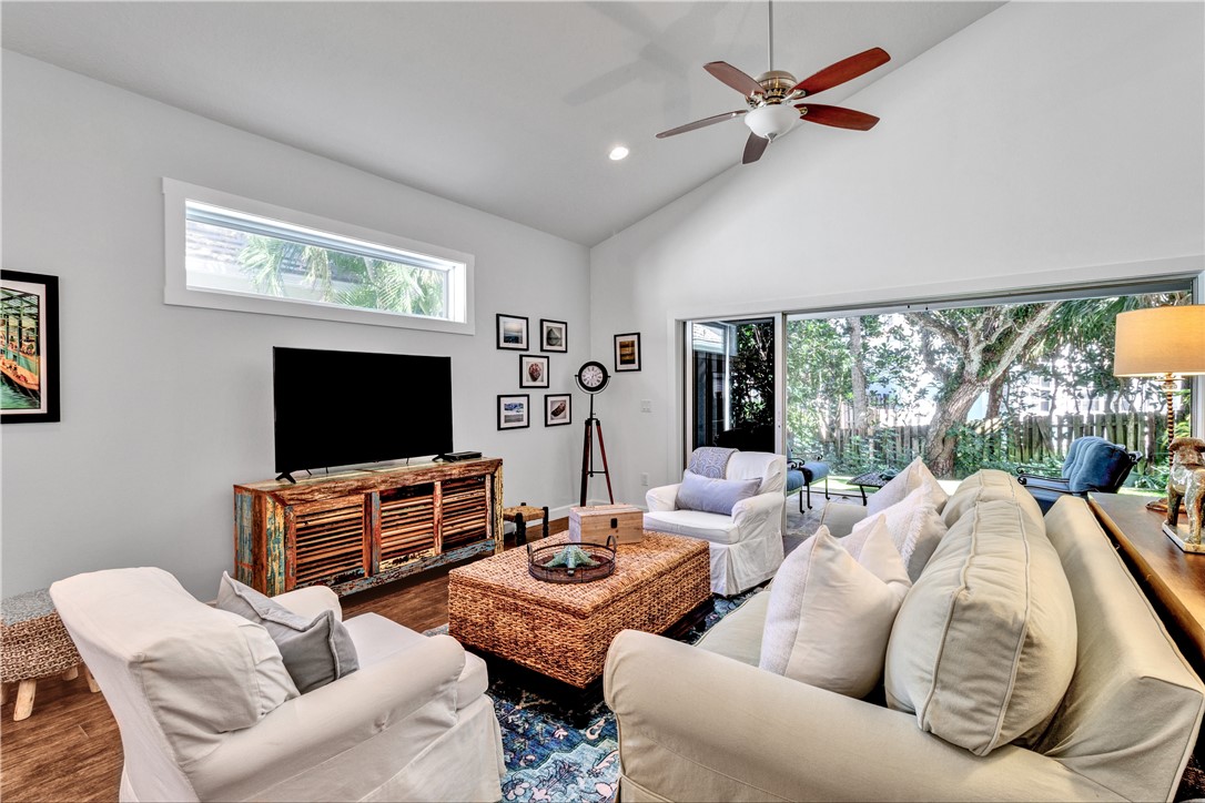 8850 E Orchid Island Circle