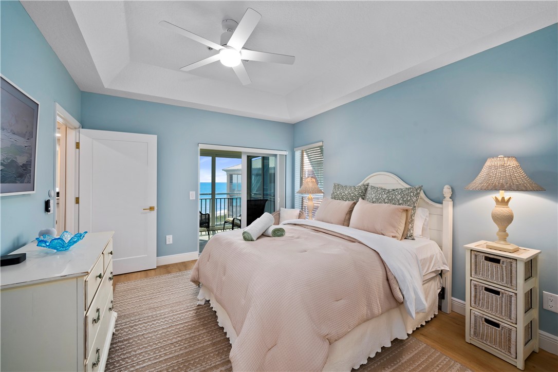 8810 S Sea Oaks Way 406