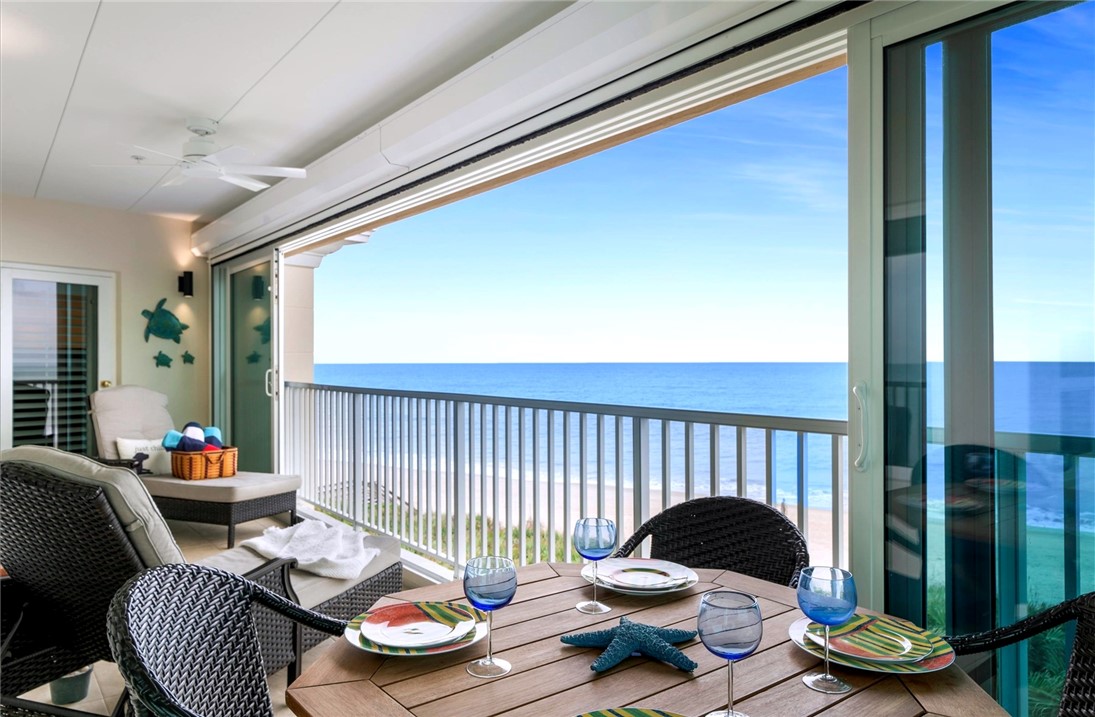 8810 S Sea Oaks Way 406
