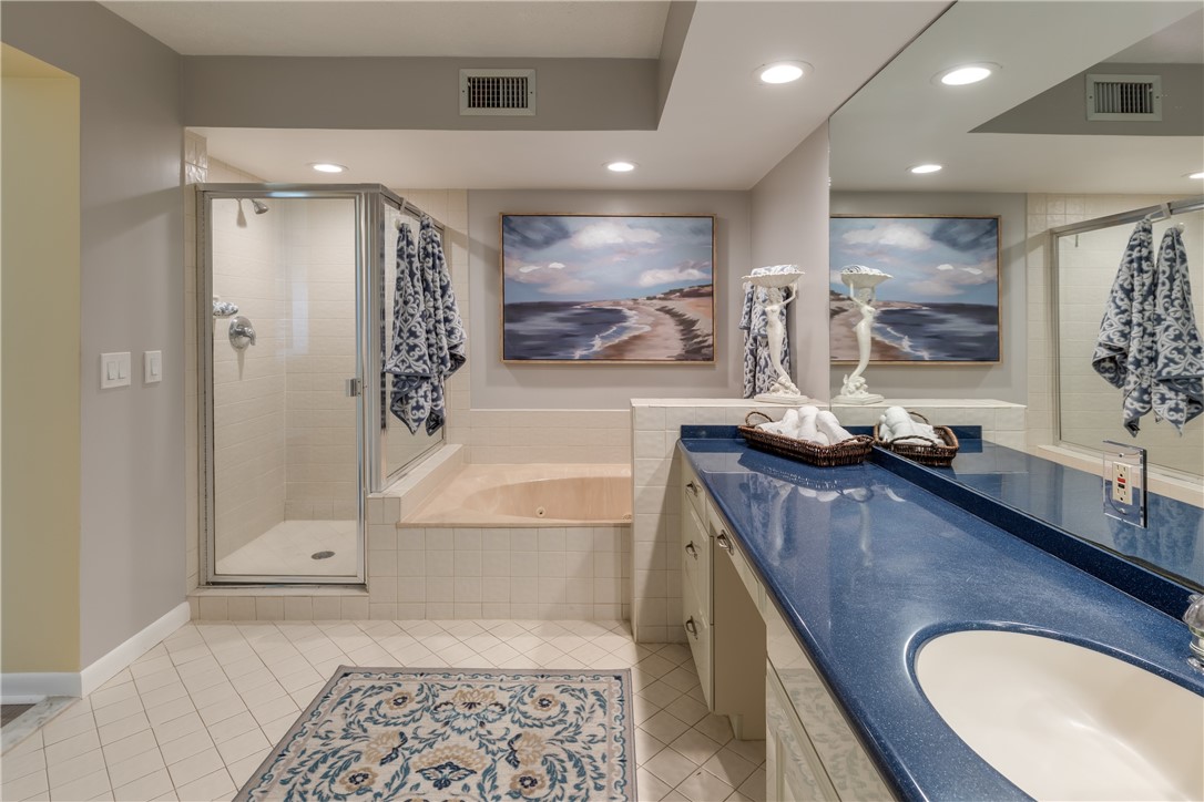 8880 N Sea Oaks Way 303