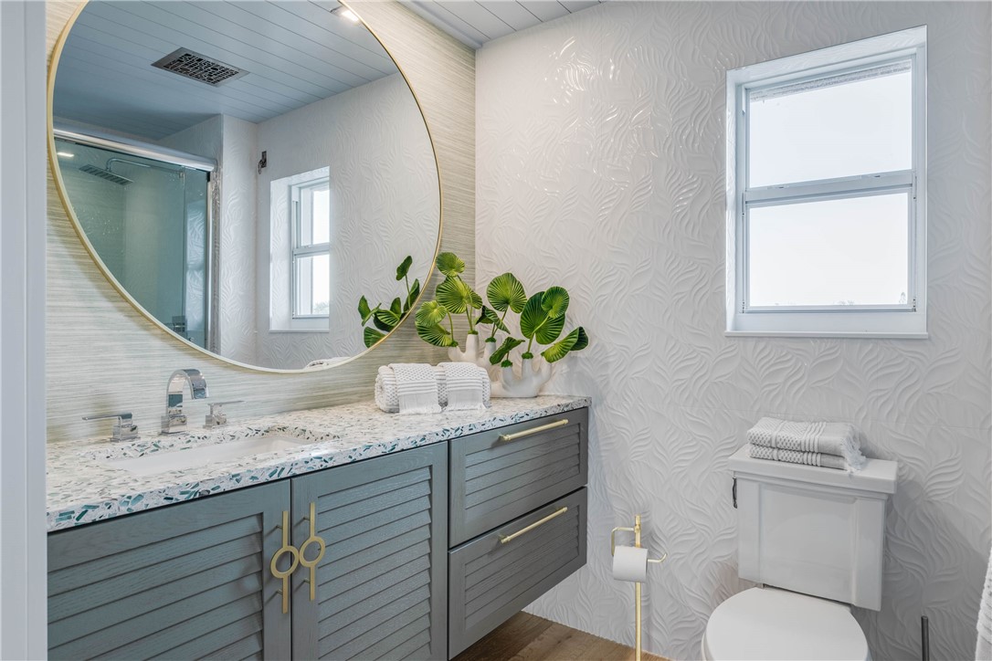 8835 W Orchid Island Circle 605