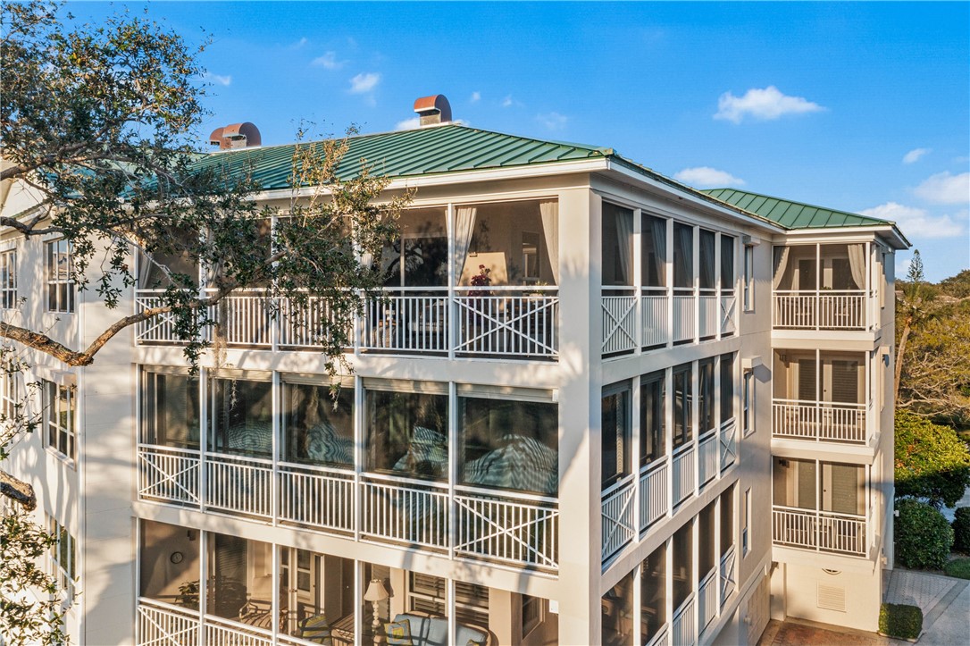 8835 W Orchid Island Circle 605