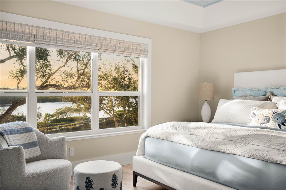 8835 W Orchid Island Circle 605