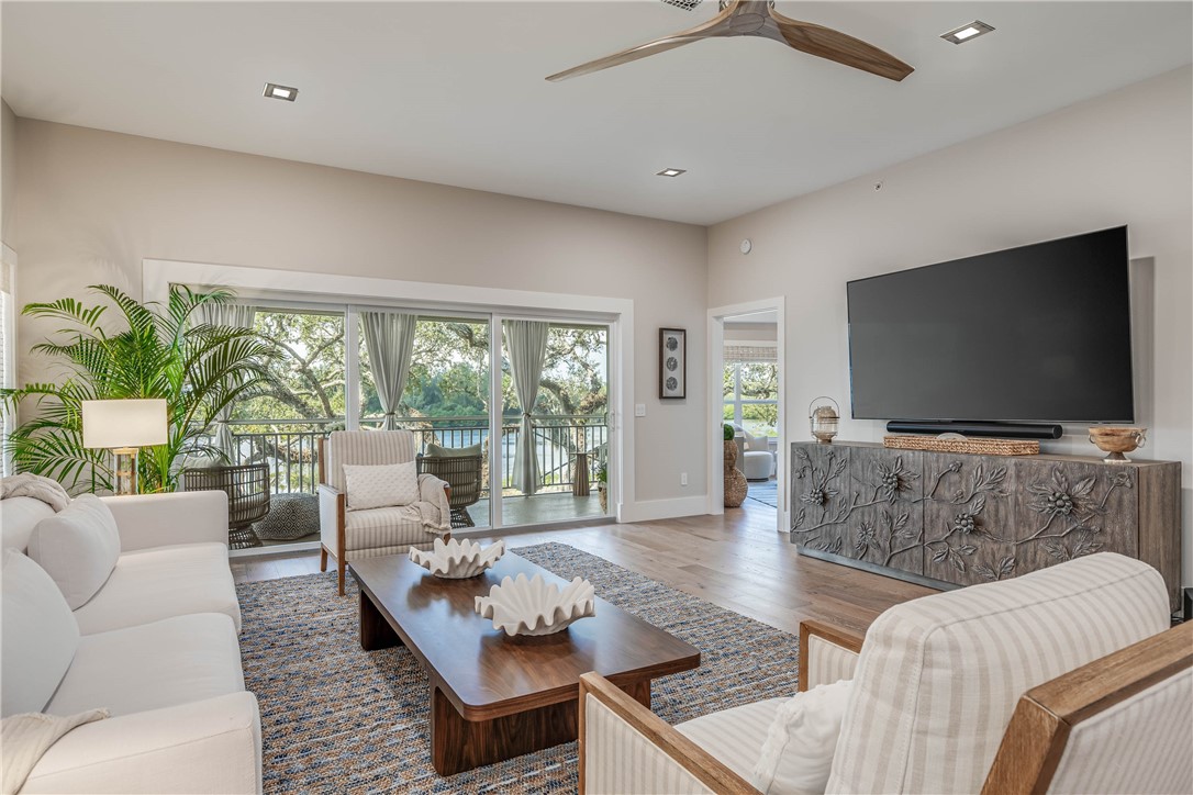 8835 W Orchid Island Circle 605