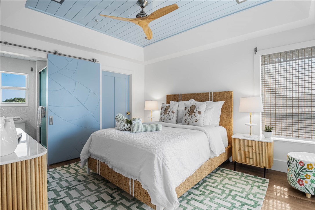 8835 W Orchid Island Circle 605