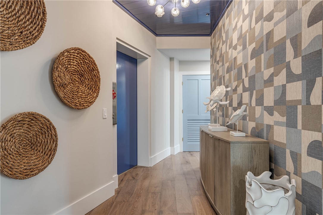 8835 W Orchid Island Circle 605