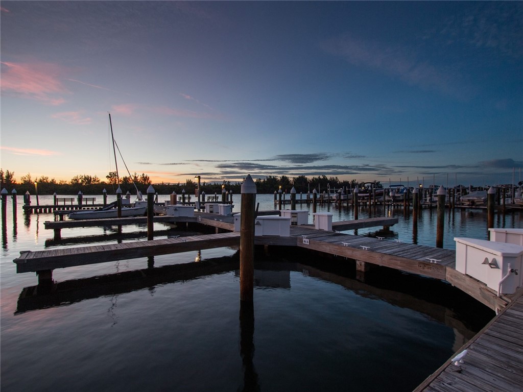 8835 W Orchid Island Circle 605