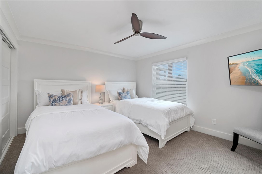 8840 S Sea Oaks Way 101