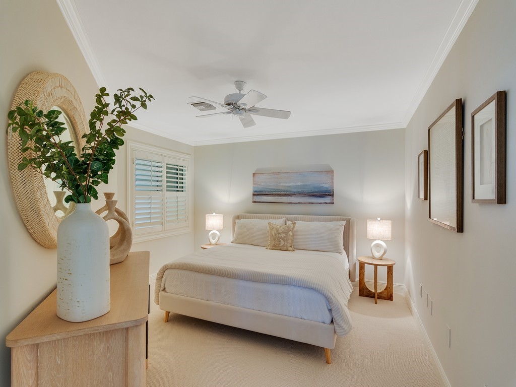 8880 N Sea Oaks Way 304