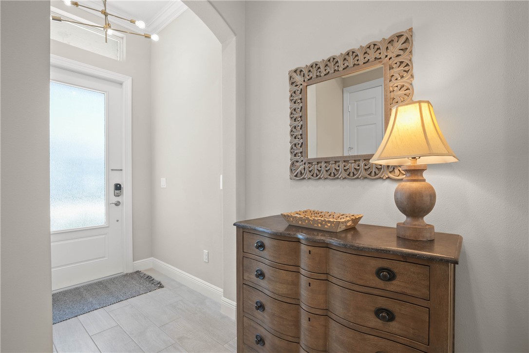 2516 Bella Vista Circle