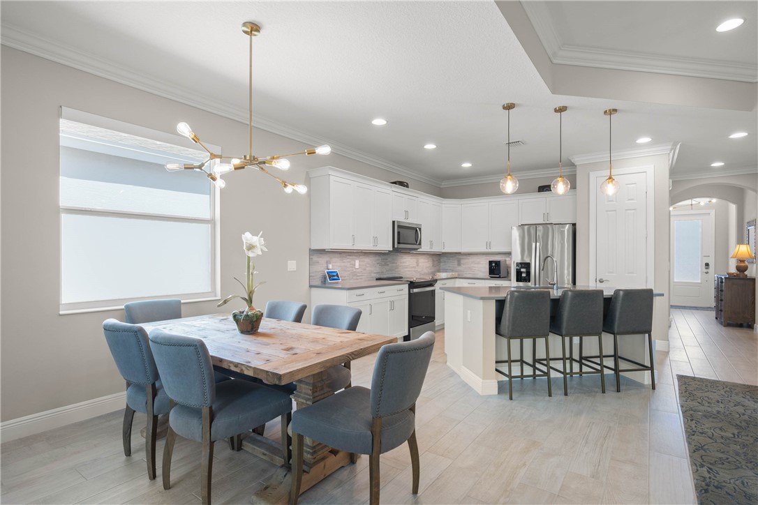 2516 Bella Vista Circle