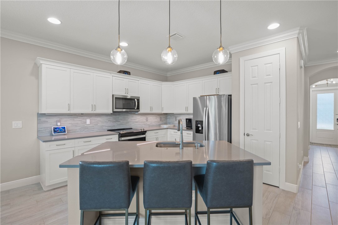 2516 Bella Vista Circle