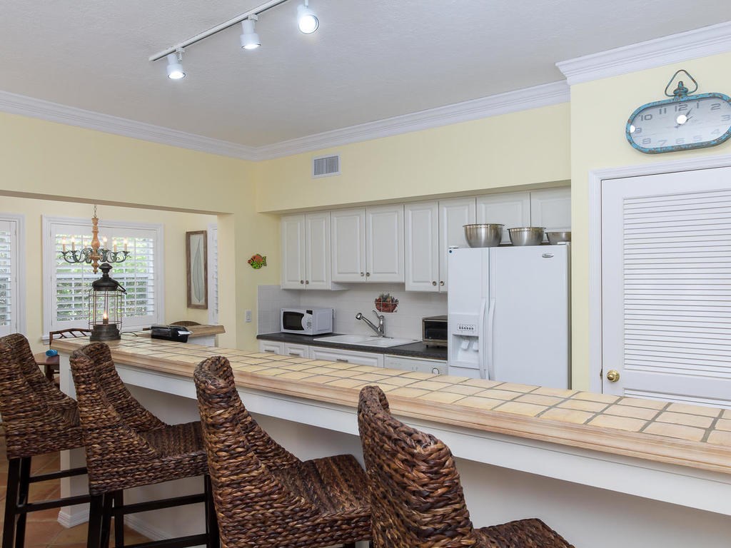 1215 Winding Oaks Circle E 404