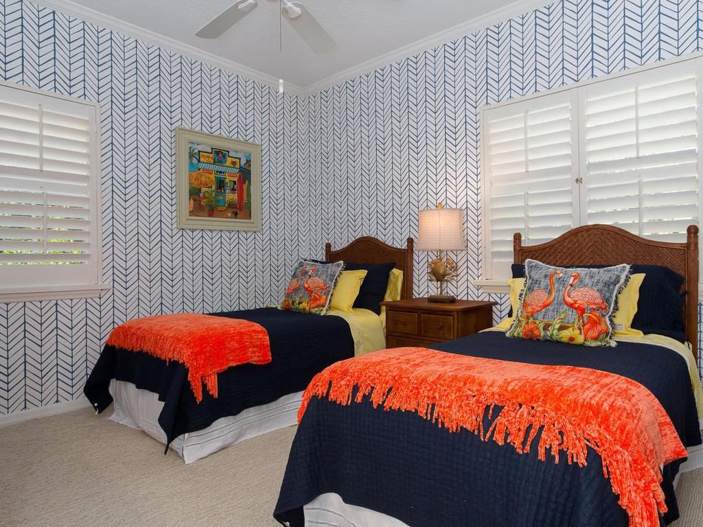 1215 Winding Oaks Circle E 404