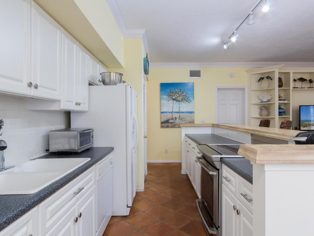 1215 Winding Oaks Circle E 404