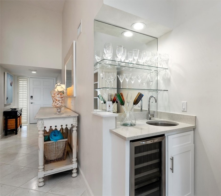 8880 N Sea Oaks Way 306