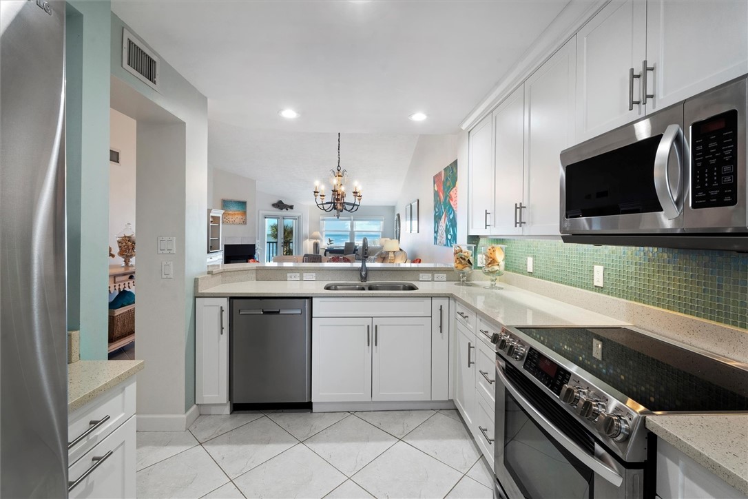 8880 N Sea Oaks Way 306