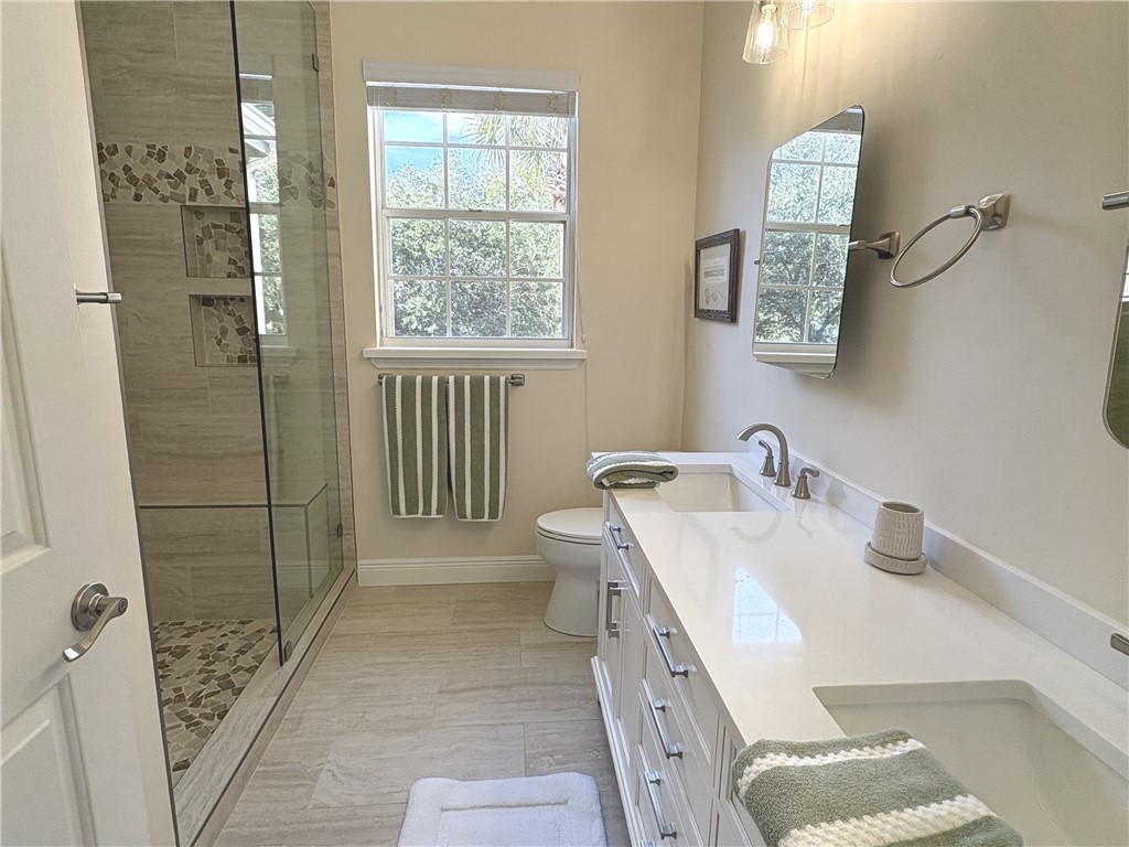 1400 Winding Oaks Circle W A404