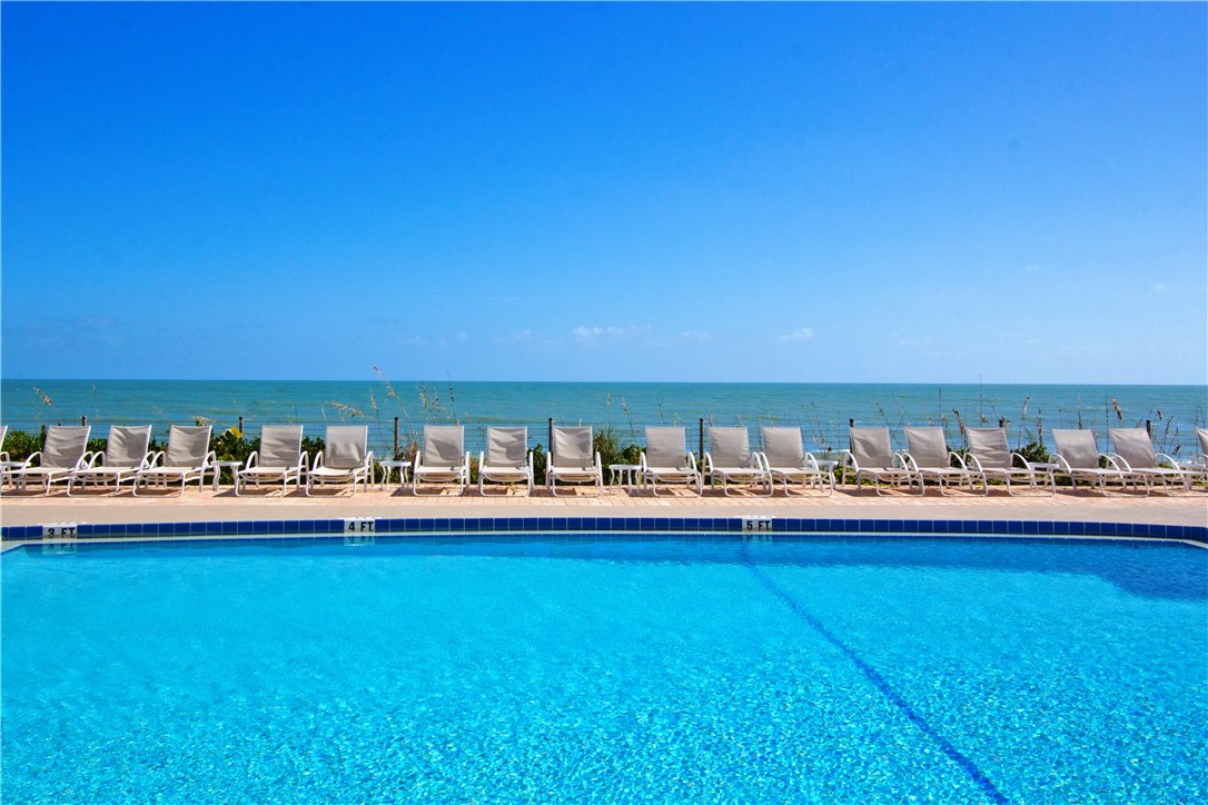 8859 Lakeside Circle