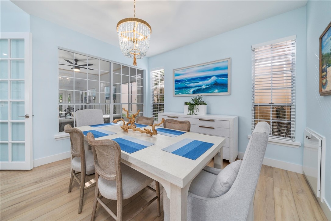 8859 Lakeside Circle